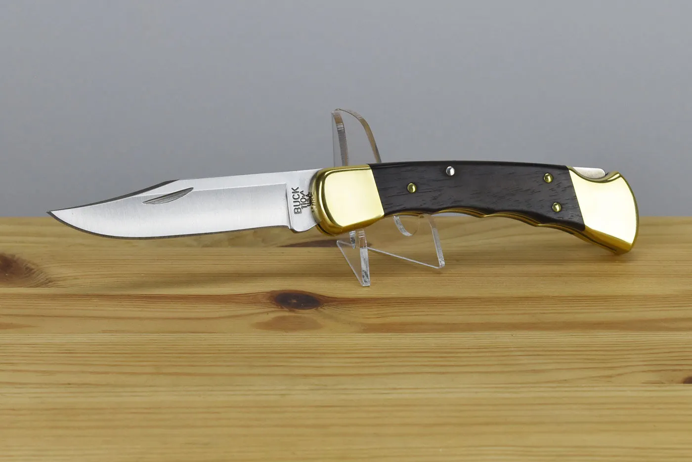 Buck 110FG Hunter Folder (Finger-Grooved Handle)