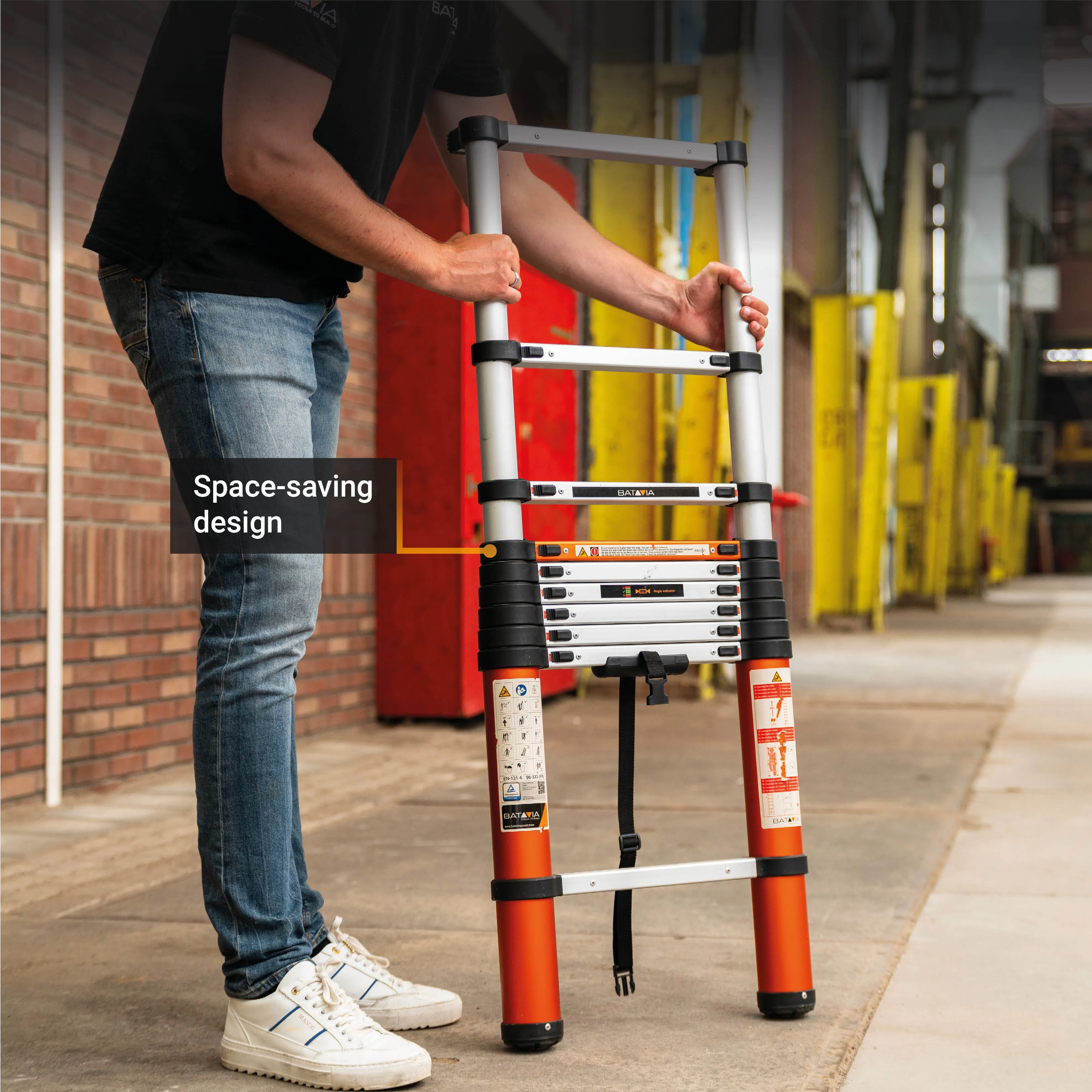 Giraffe® Air Telescopic Ladder 2.9m 9 steps