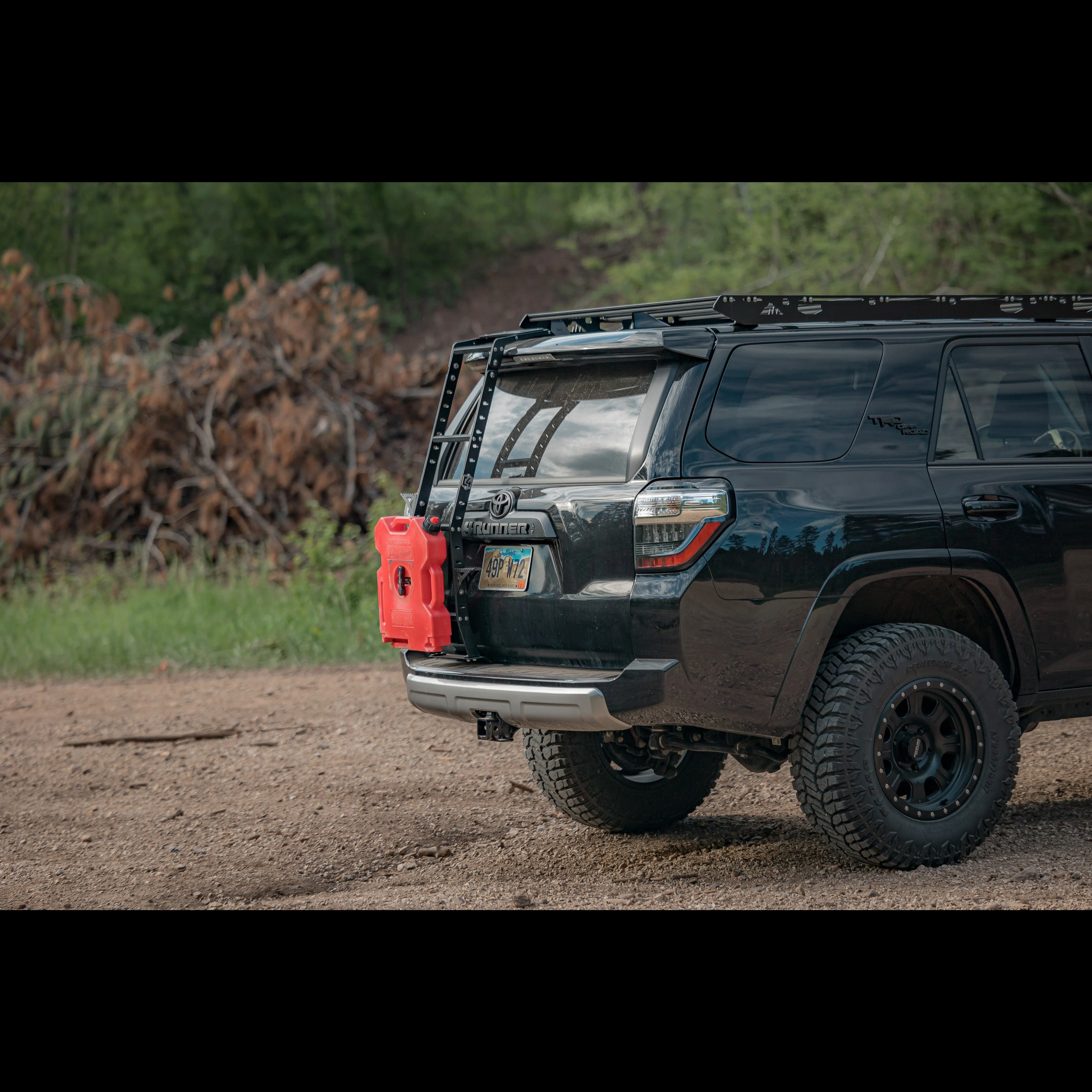 (SCRATCH AND DENT) 4Runner Summit Hatch Ladder / 5th Gen / 2010 