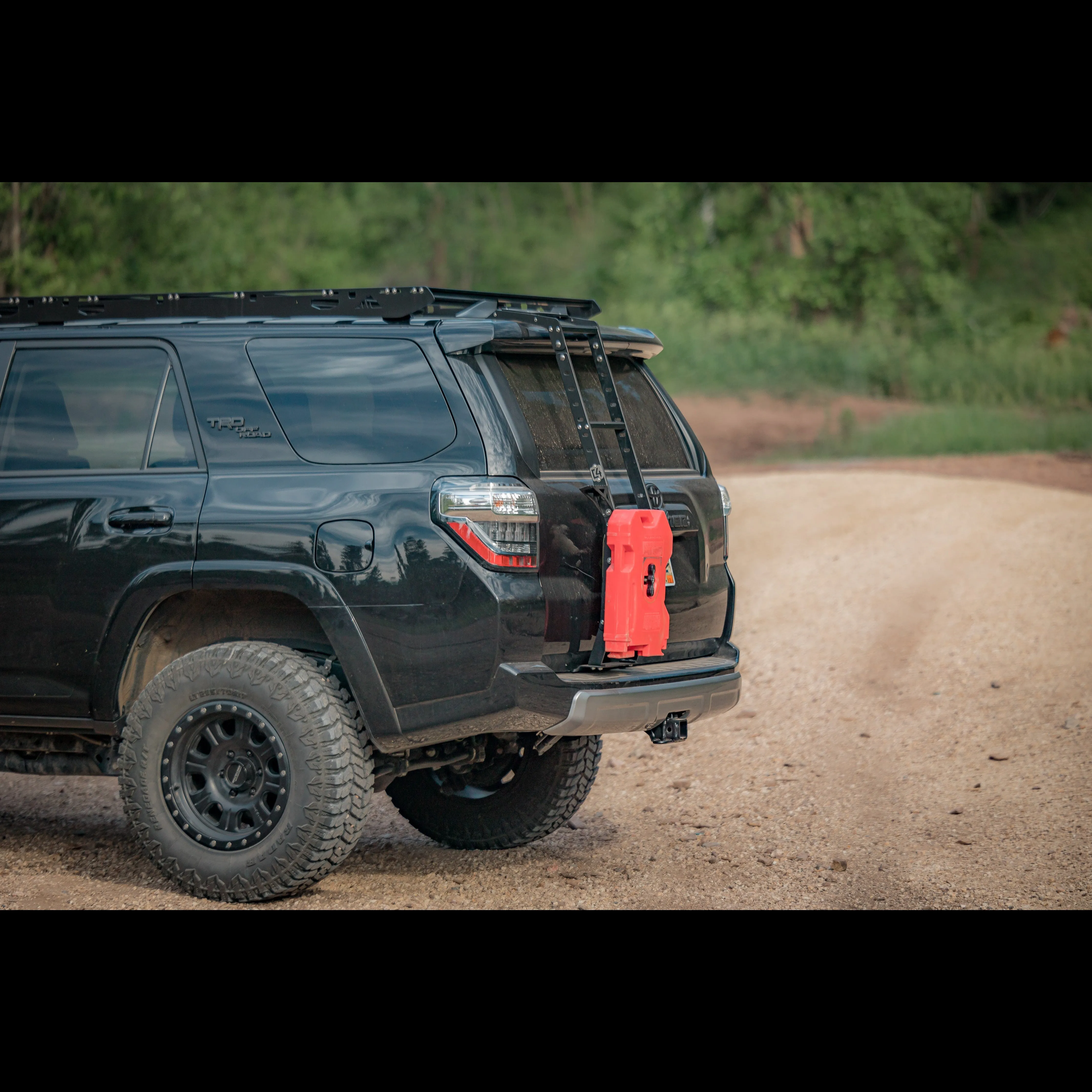 (SCRATCH AND DENT) 4Runner Summit Hatch Ladder / 5th Gen / 2010 